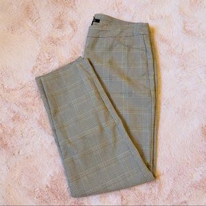Women’s size 6 plaid pants